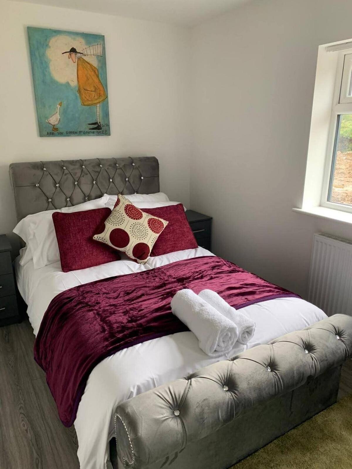 Sav Apartments - 2 Bed Cosy Flat Saffron Лестър Стая снимка